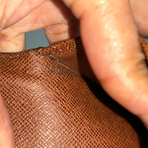 Vintage LOUIS VUITTON Monogram Canvas Passport Trifold Wallet Brown Authentic - Picture 4 of 17